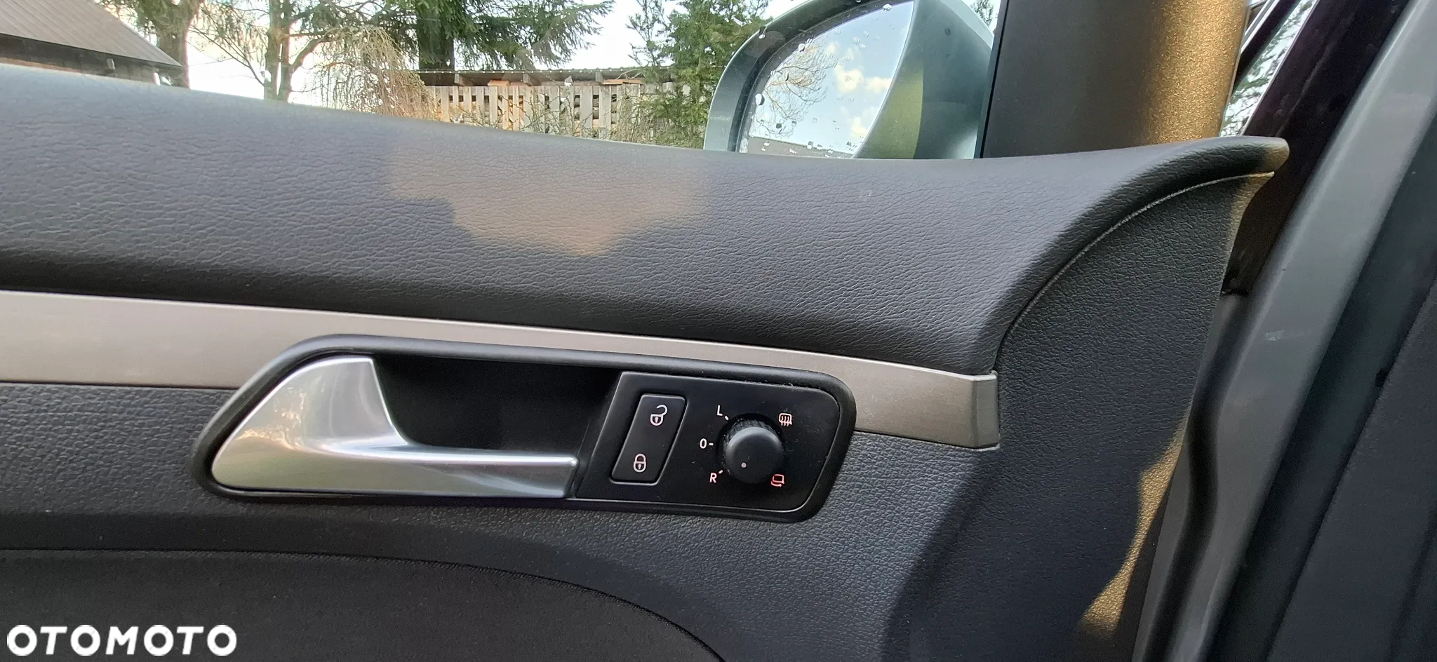 Volkswagen Touran 1.9 TDI Conceptline - 14