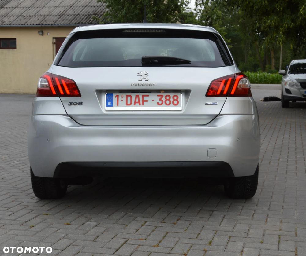 Peugeot 308 - 6