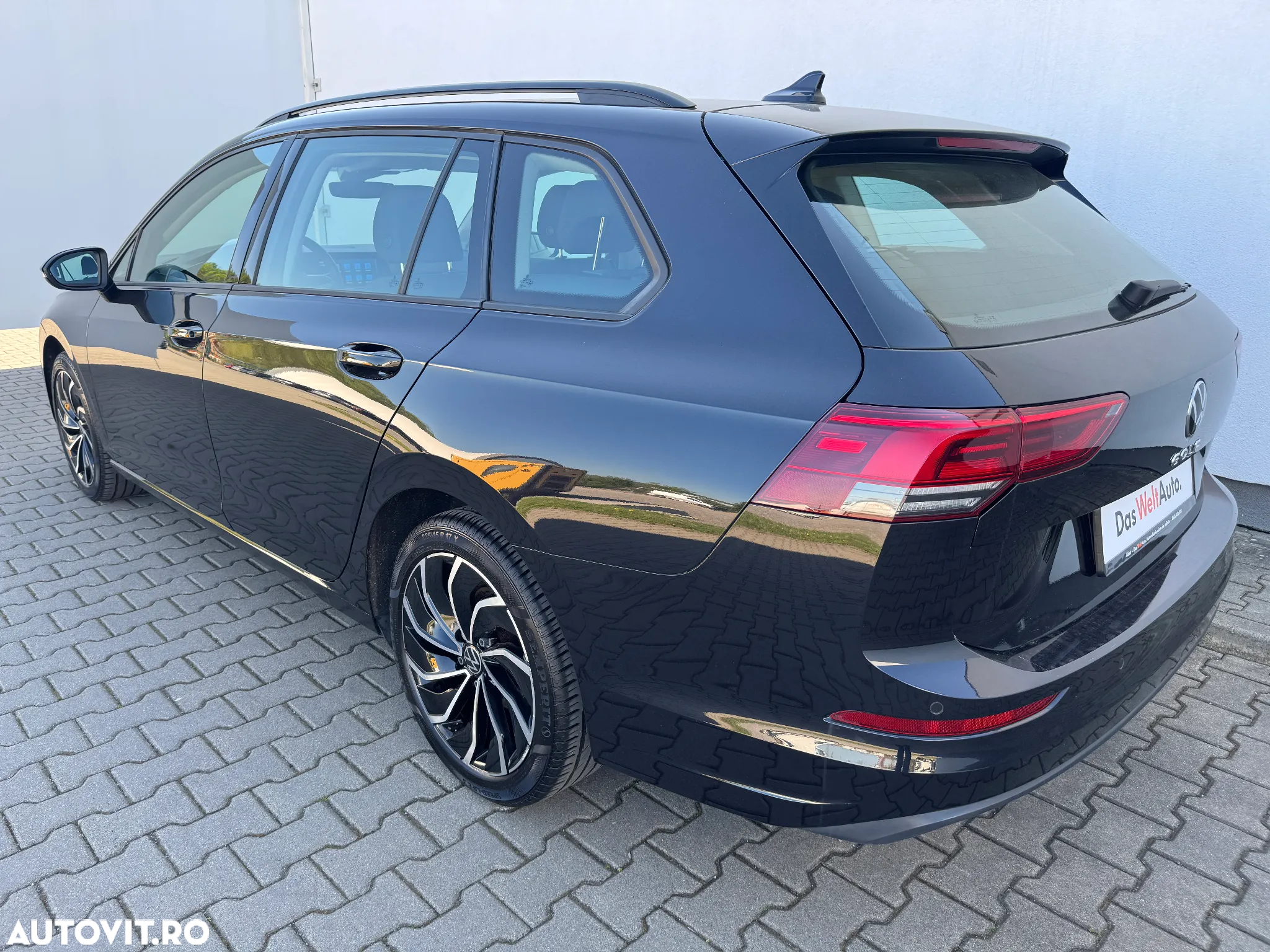 Volkswagen Golf Variant 2.0 TDI DSG Life - 22