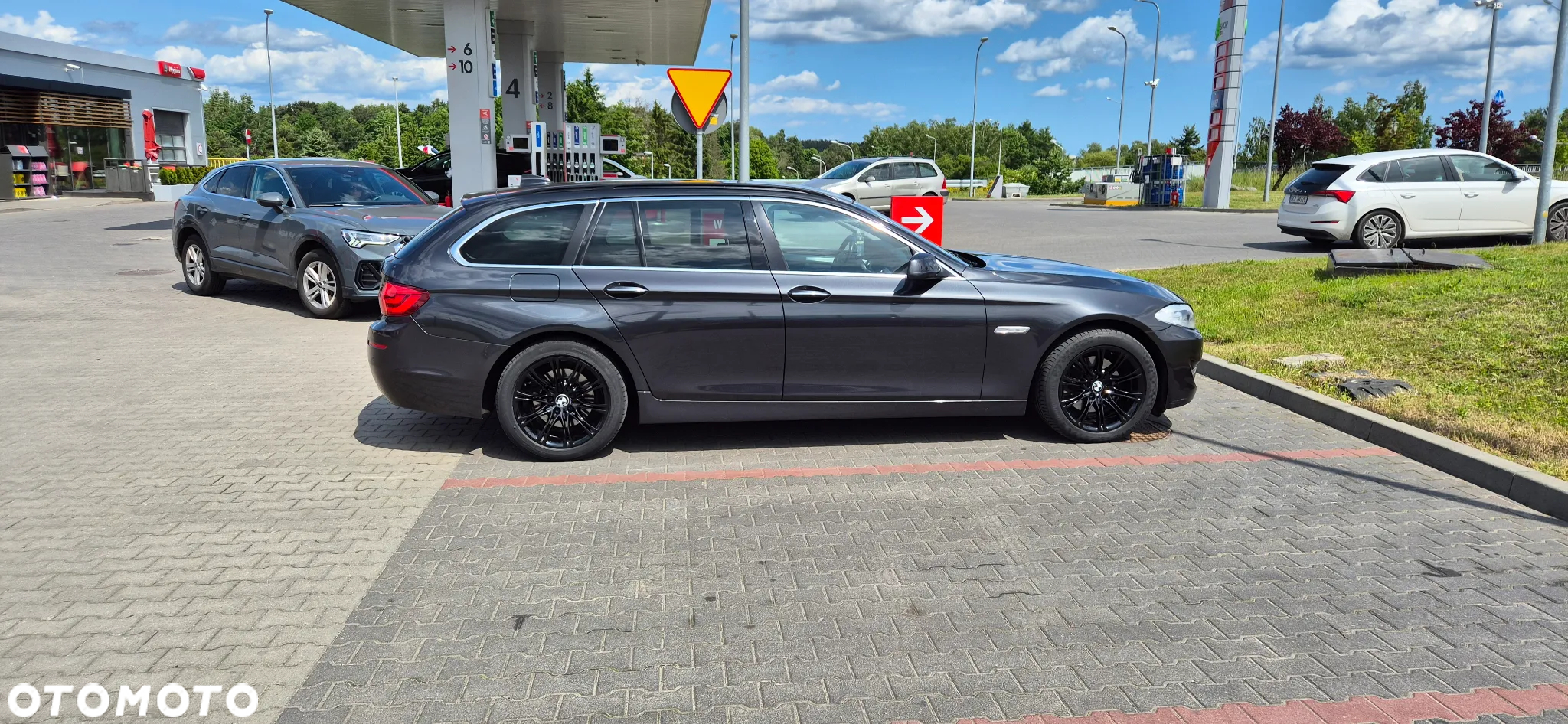BMW Seria 5 520d Touring - 3