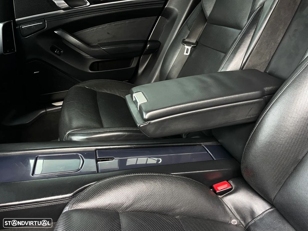 Porsche Panamera 4 S PDK - 32