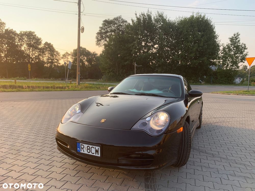 Porsche 911 Carrera - 1