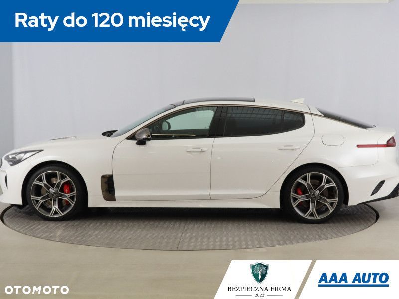 Kia Stinger - 4