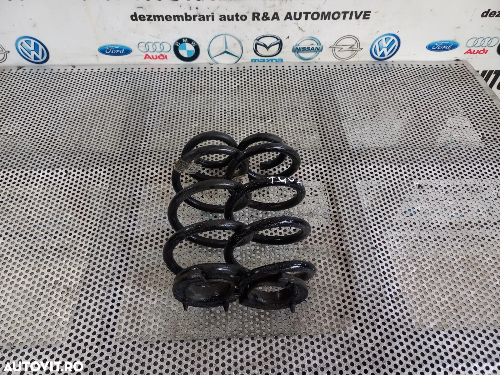 Set Arcuri Spate Bmw Seria 1 F40 F52 An 2017-2018-2019-2020-2021-2022-2023-2024 Stare Foarte Buna - - 5