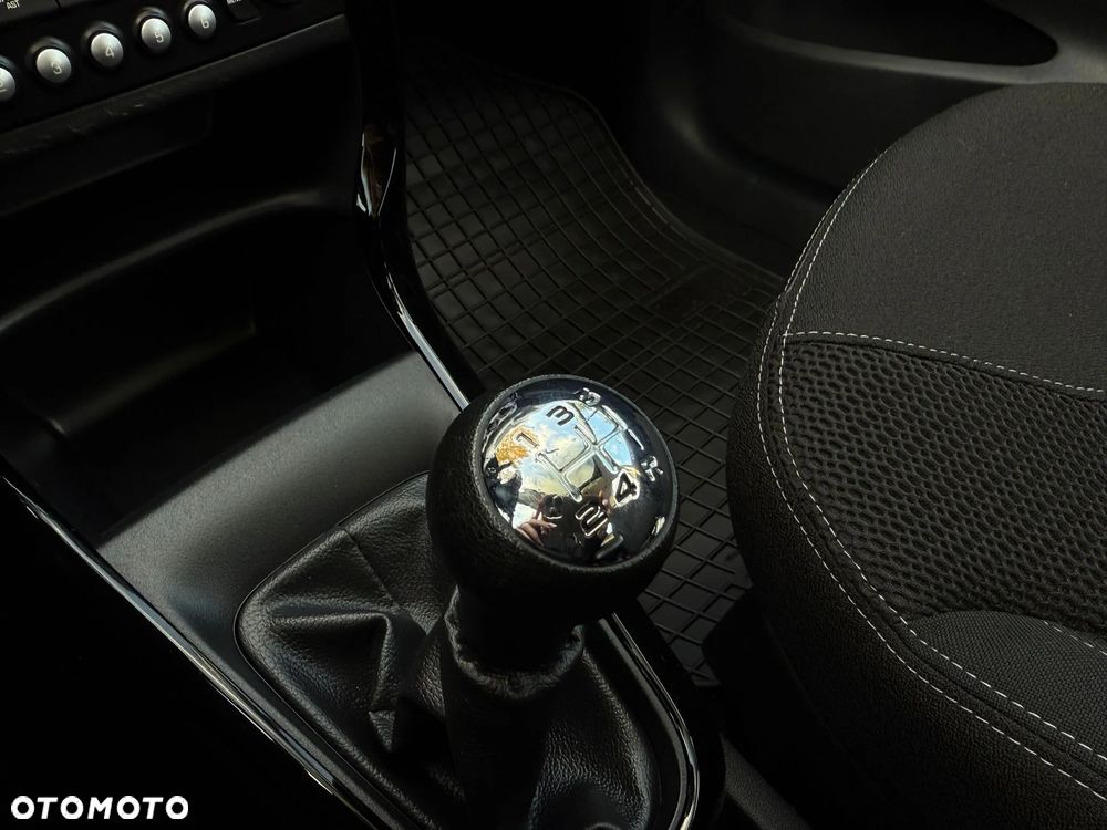 Citroën C3 Pure Tech (VTi) 82 Exclusive - 9