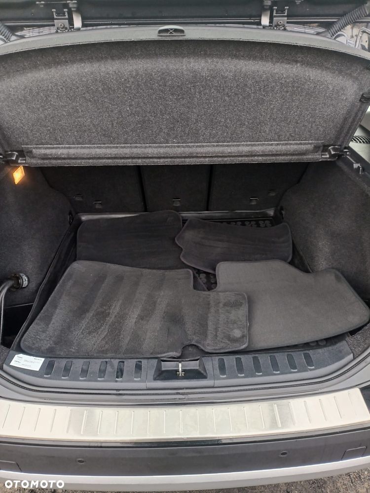 BMW X1 sDrive18i xLine - 12