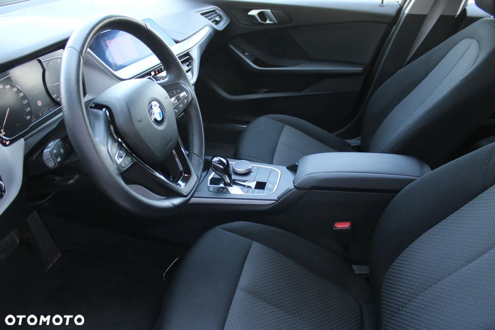 BMW Seria 1 118i Advantage - 17