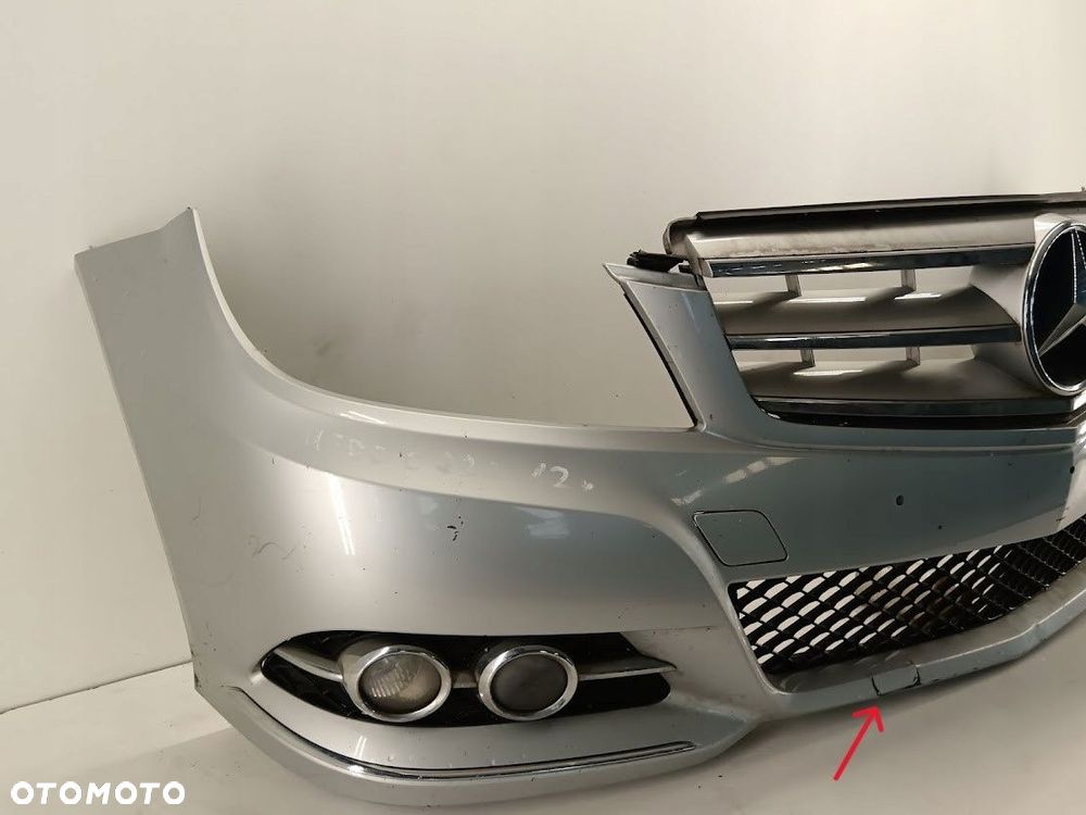 ZDERZAK PRZEDNI PRZÓD GRILL MERCEDES C-KLASA W204 LIFT 10-14 - 2