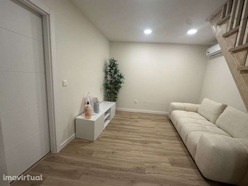 Lote Moradia t2+t1+anexo com exterior 160m2 completamente nova - Grande imagem: 2/7