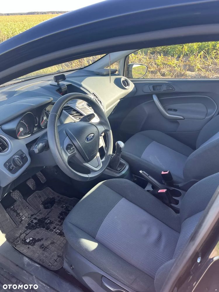 Ford Fiesta 1.25 Ambiente - 10