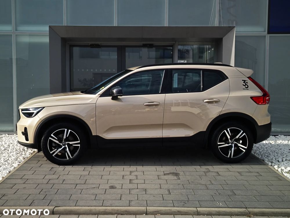 Volvo XC 40 B3 Plus Dark - 5