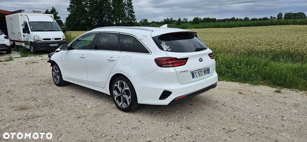 Kia Ceed - 7