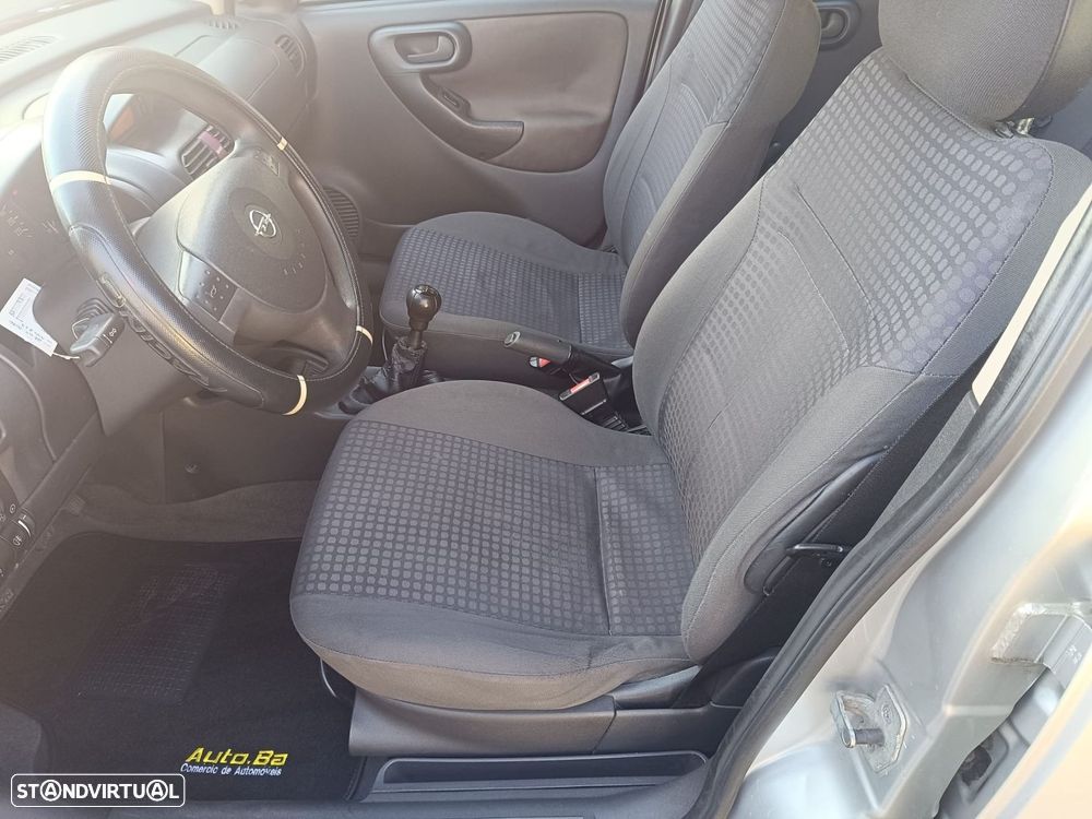 Opel Corsa 1.2 16V Confort - 6