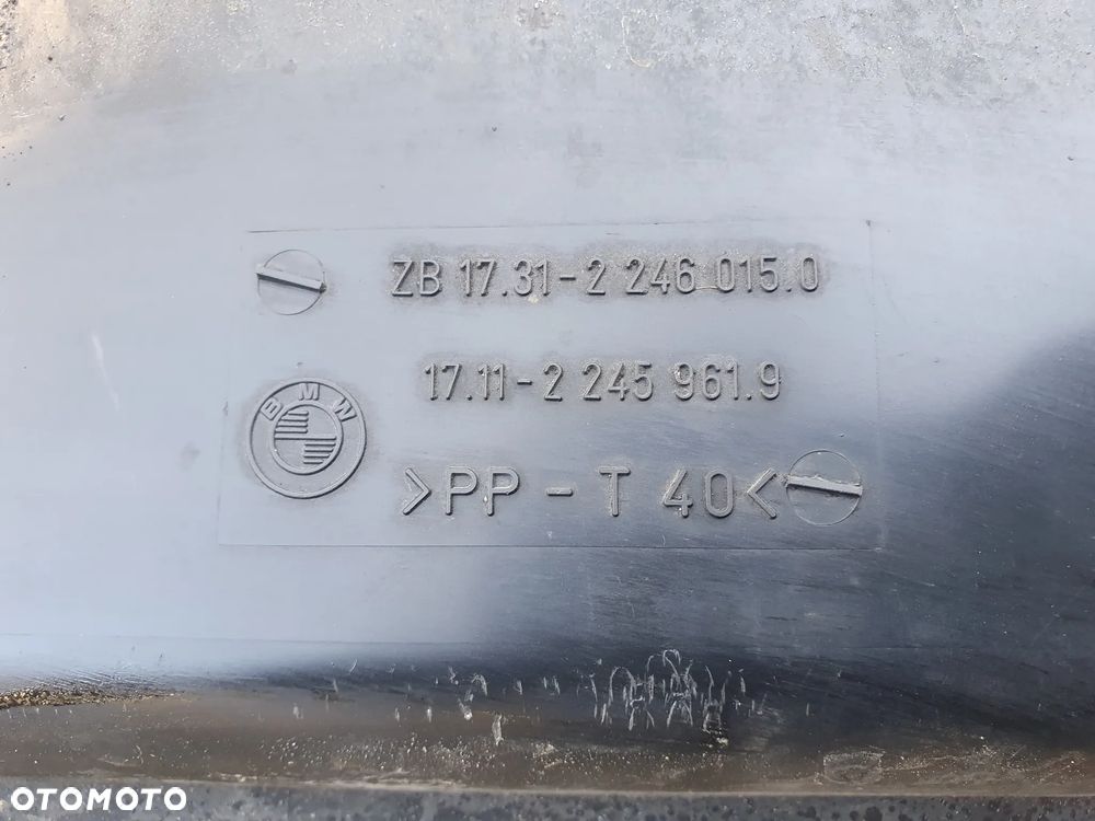 CHŁODNICA WODY E39 2.5 TDS + OBUDOWA - 3