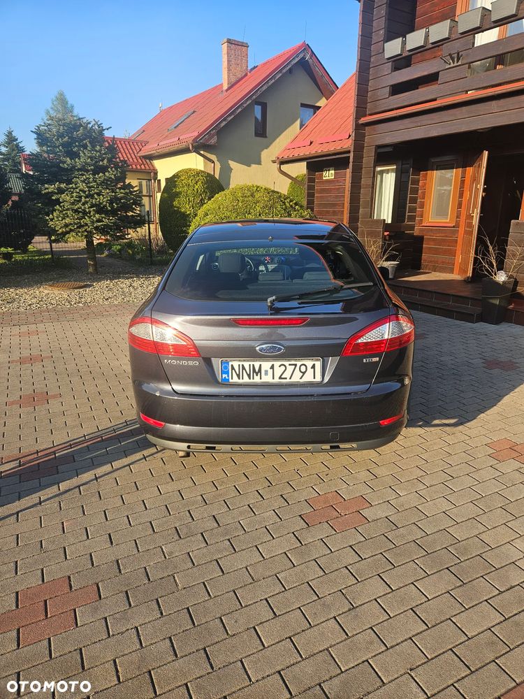 Ford Mondeo 1.8 TDCi Ambiente - 3