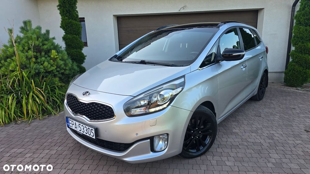 Kia Carens - 2