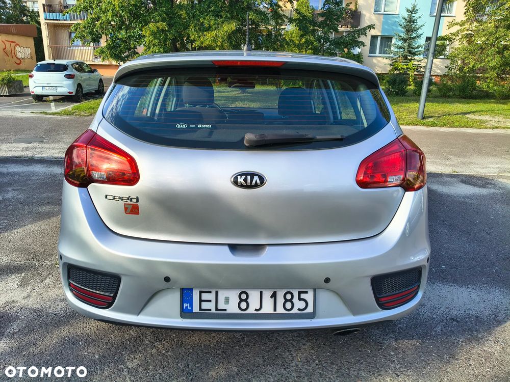 Kia Ceed - 7