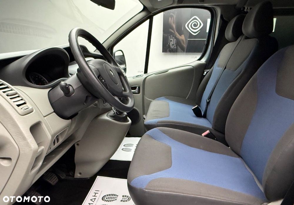 Renault Trafic - 23
