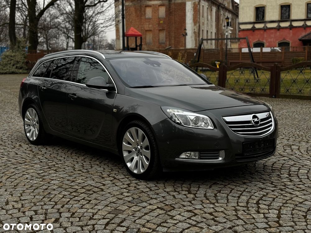 Opel Insignia 2.0 Turbo Sports Tourer 4x4 Automatik - 7