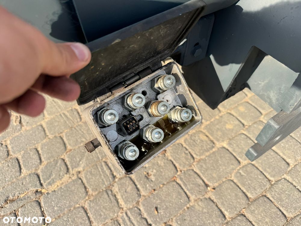 Renault Kerax 270 DCi Wywrotka 3 str 2002 r. SPECJALNY - 20