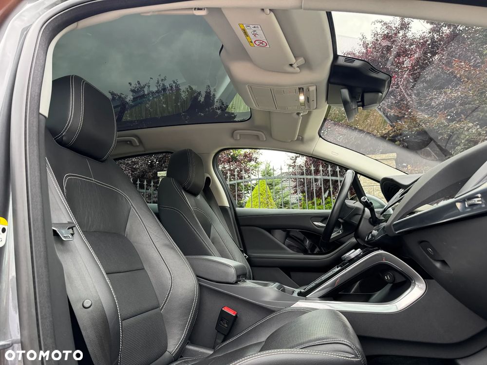 Jaguar I-Pace EV400 AWD HSE