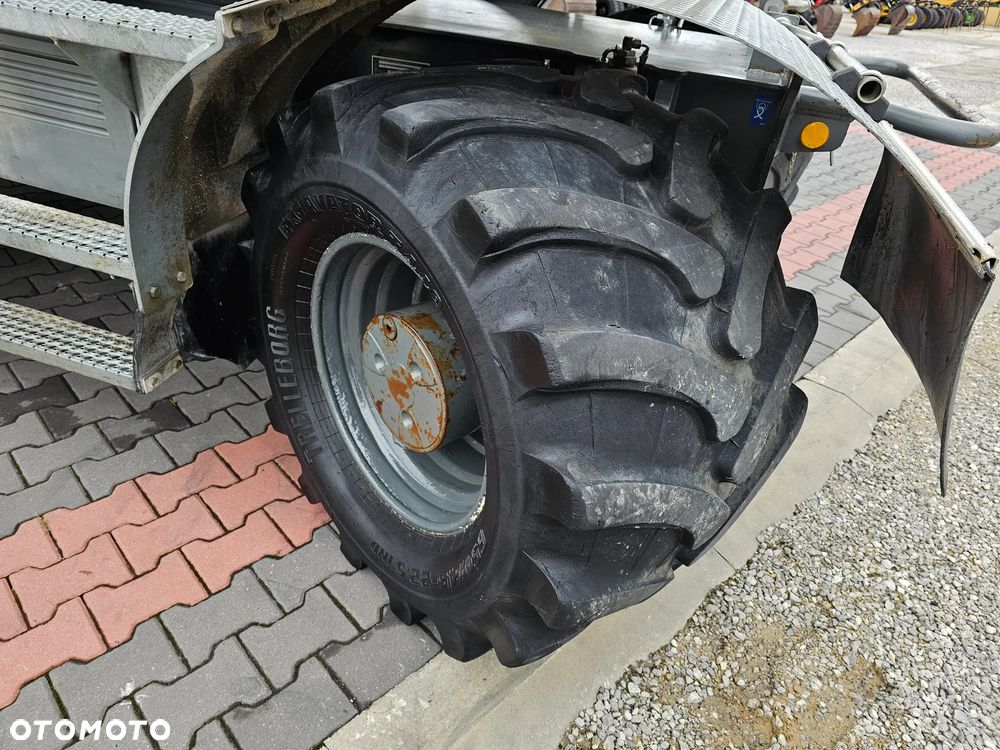 Liebherr A 916 - 33