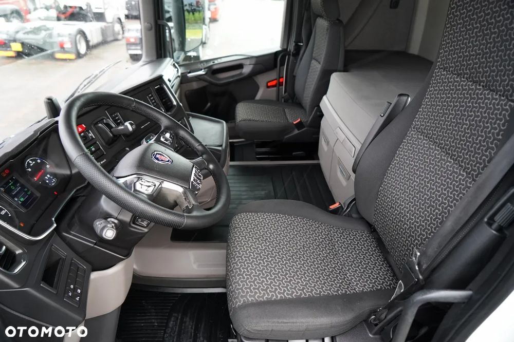 Scania R 450 / RETARDER / NISKA KABINA / - 24