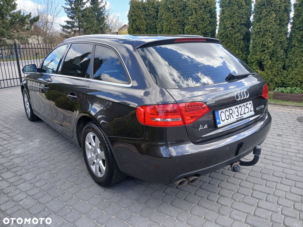 Audi A4 Avant - 15