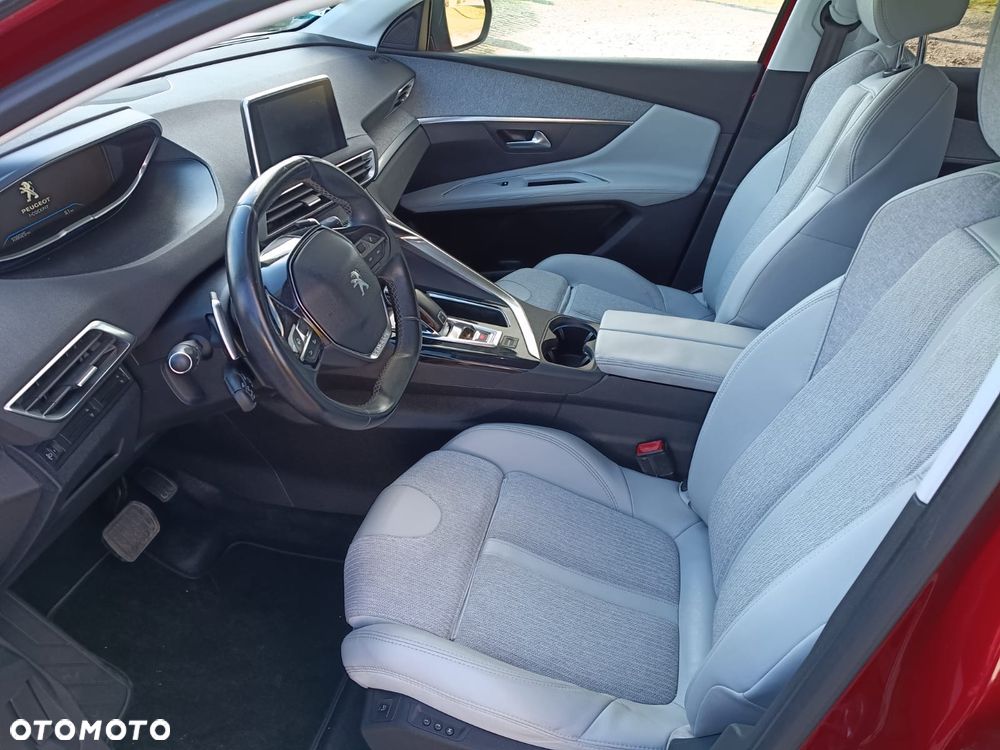 Peugeot 3008 - 11