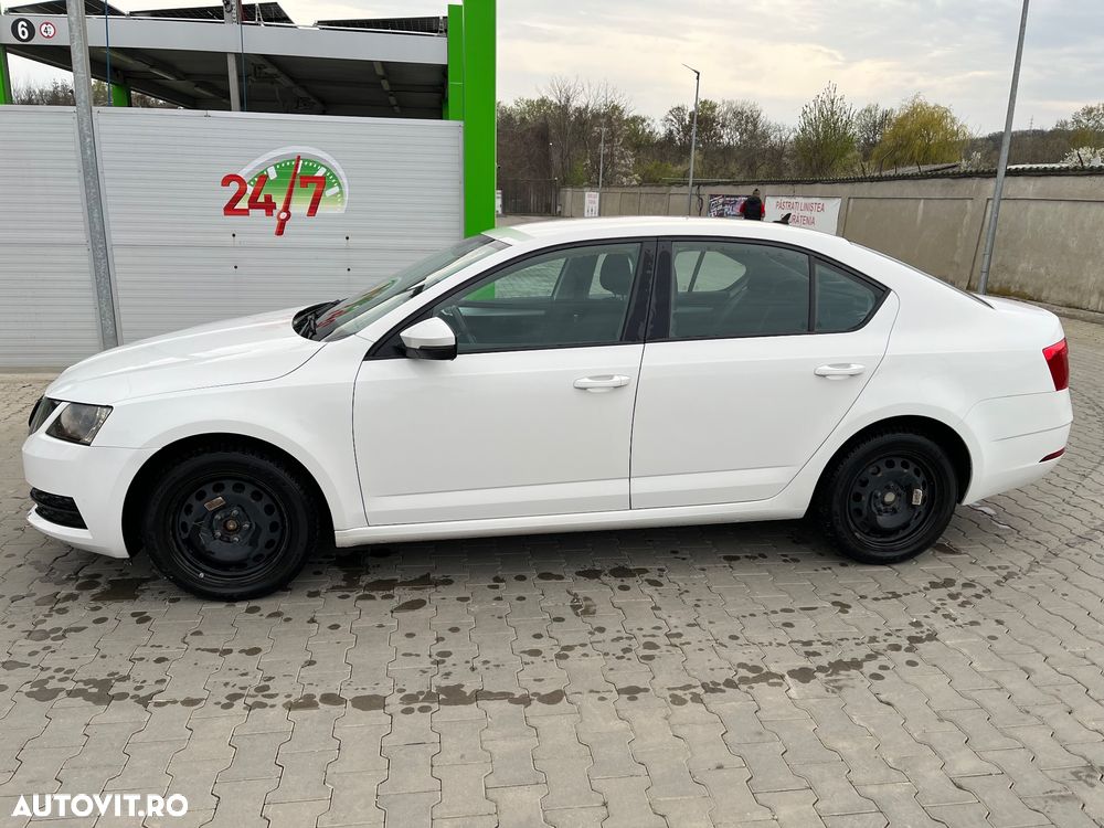 Skoda Octavia - 3