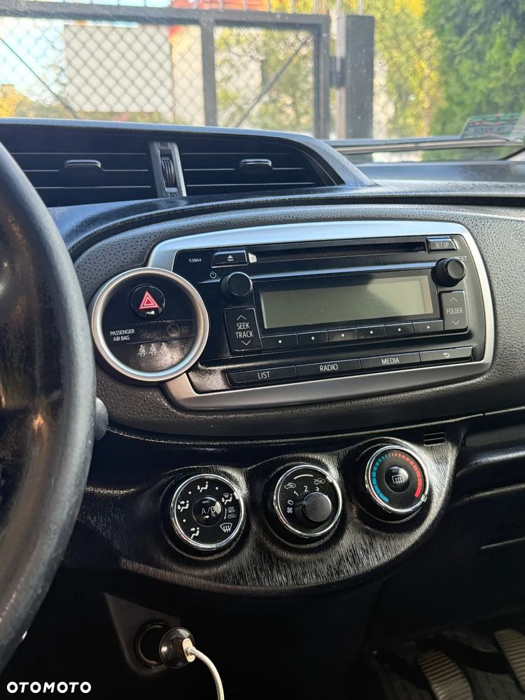 Toyota Yaris 1.33 Luna - 4