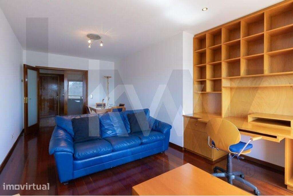 APARTAMENTO T1 COM VISTA DESAFOGADA E MUITA LUMINOSIDADE - EXCELENTE L - Grande imagem: 2/26