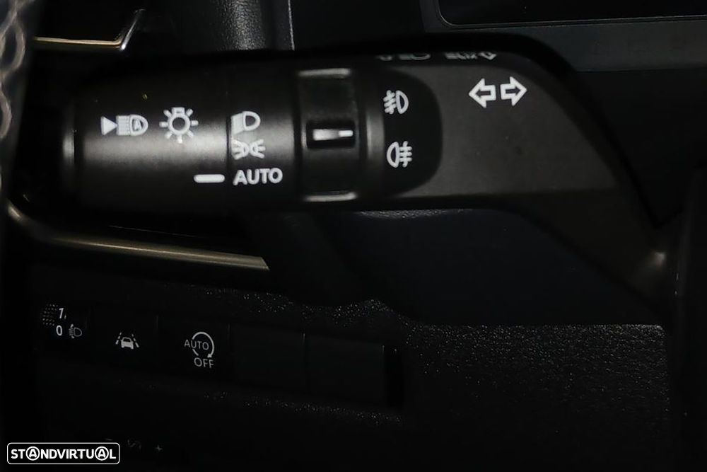 Nissan Qashqai 1.3 DIG-T N-Connecta Xtronic - 10