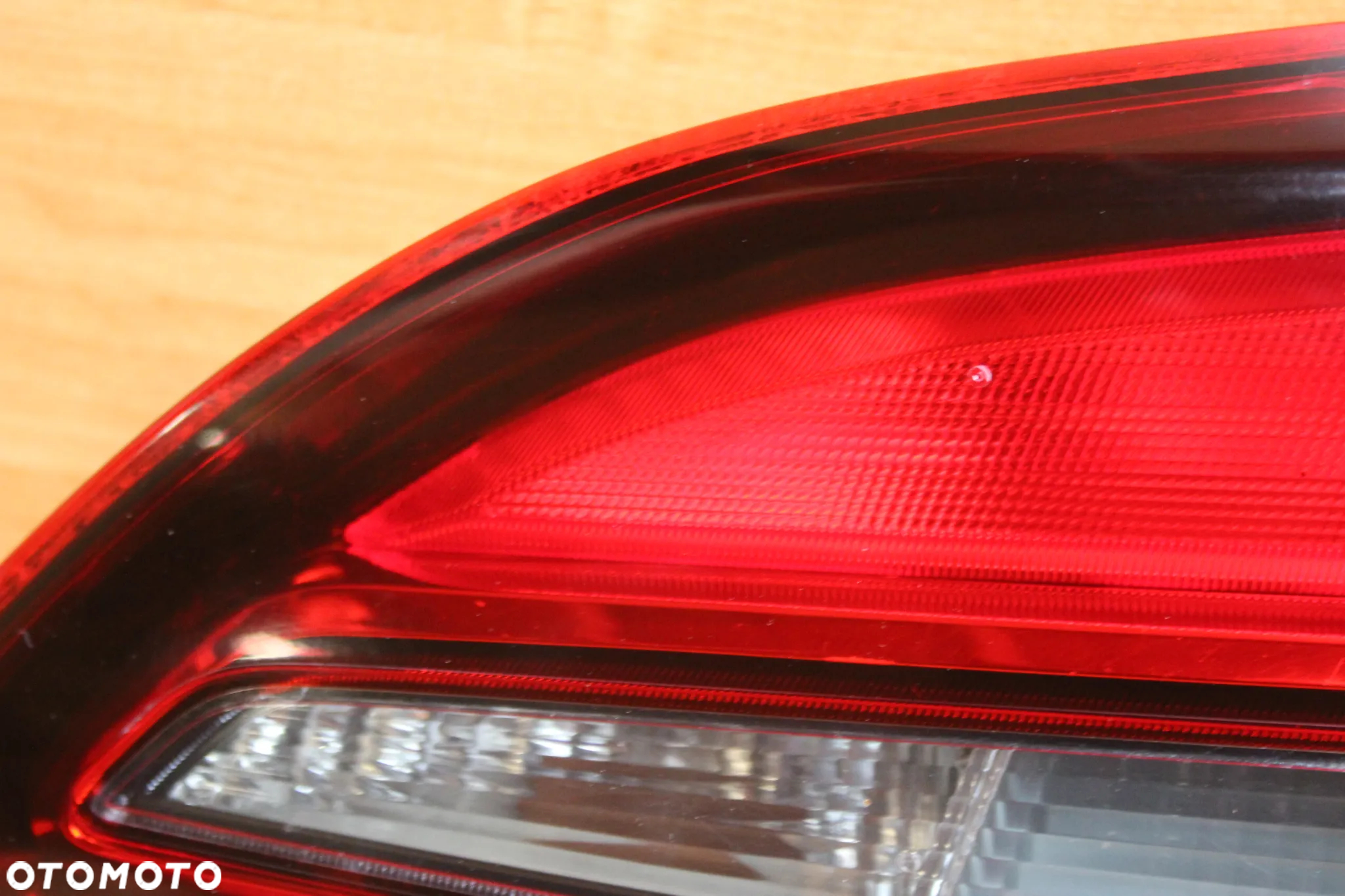 LAMPA PRAWY TYŁ PRAWA TYLNA W KLAPĘ OPEL ASTRA J SEDAN EUROPA 25870194 - 5