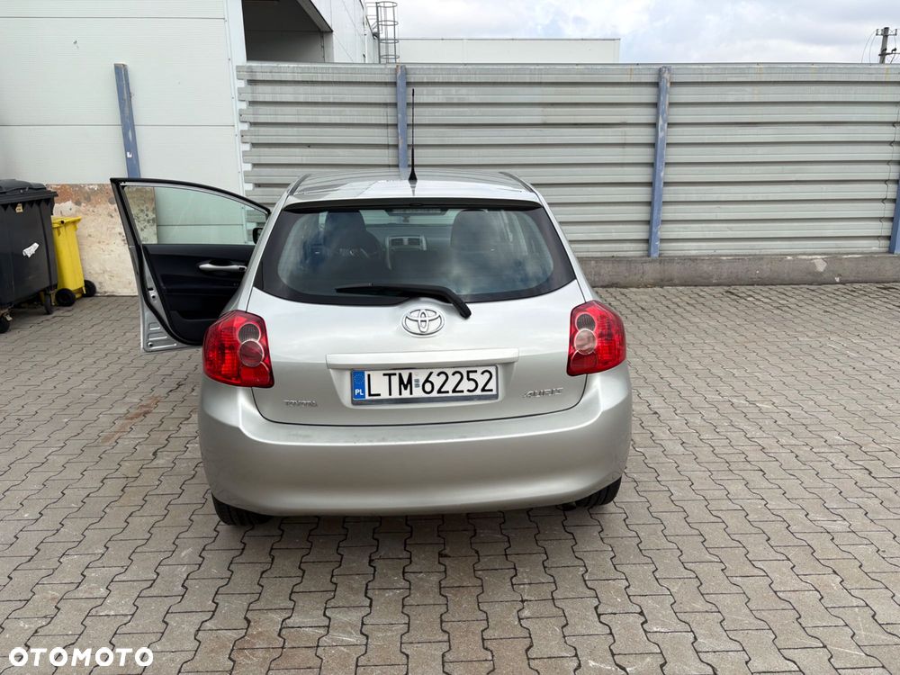 Toyota Auris - 3