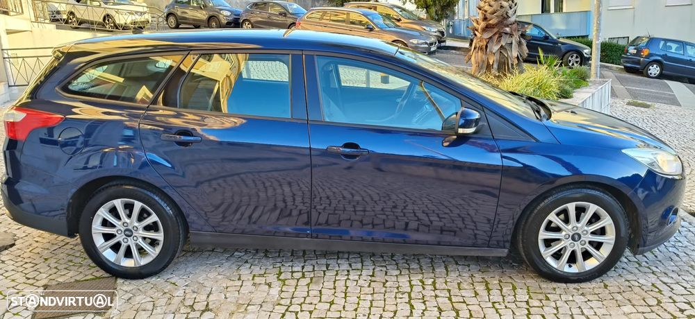 Ford Focus SW 1.6 TDCi DPF S&S Trend - 8