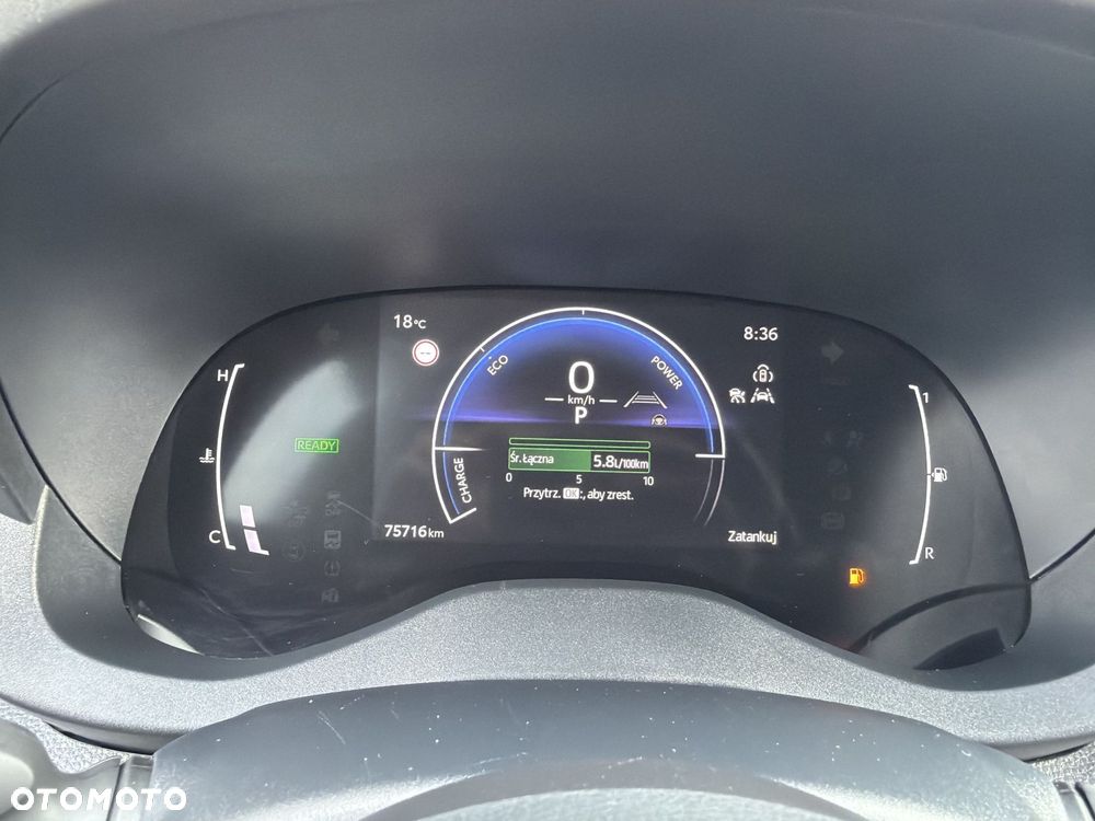 Toyota Yaris Cross Hybrid 1.5 Comfort - 24