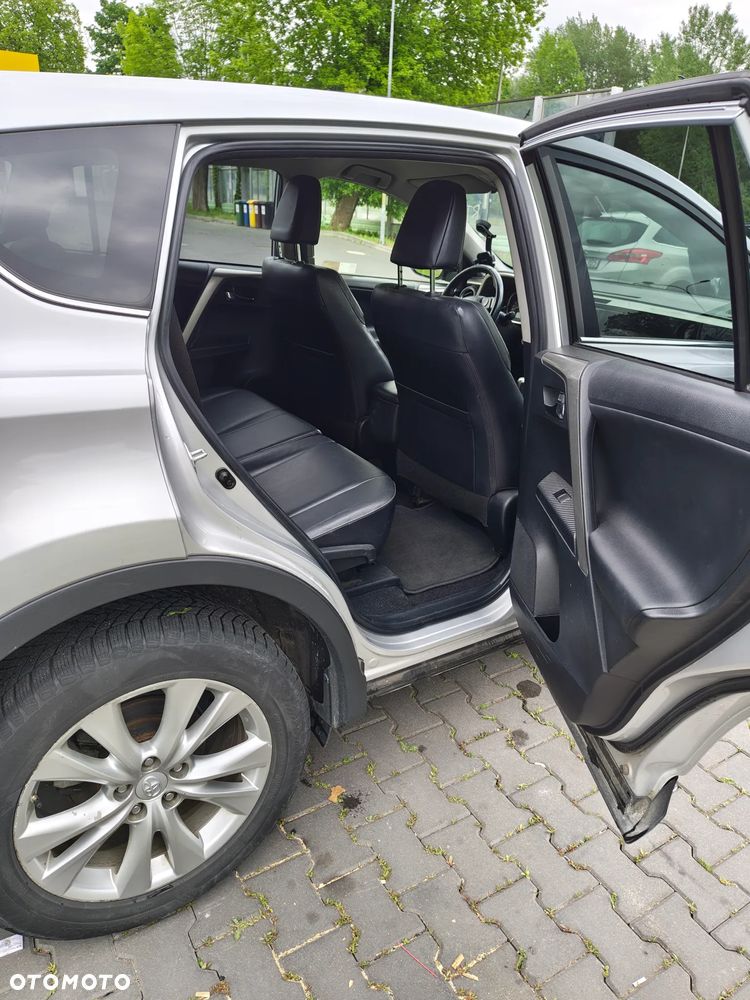 Toyota RAV4 - 12