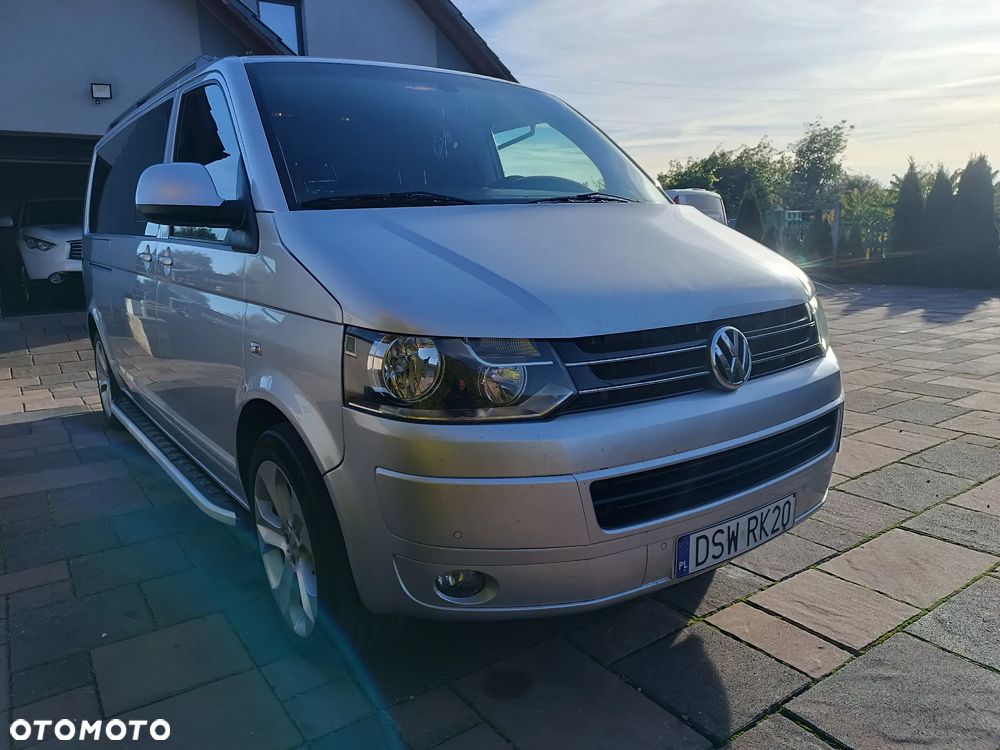 Volkswagen Caravelle - 2