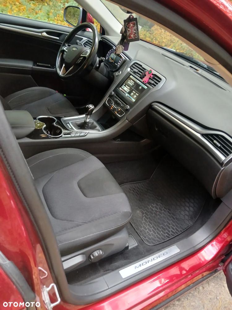 Ford Mondeo 2.0 TDCi Titanium - 11