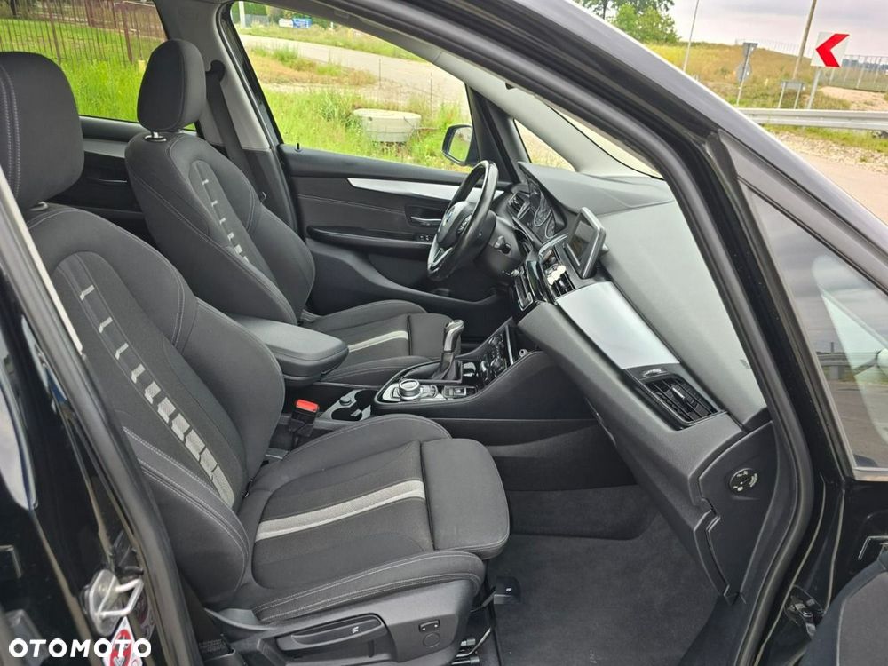 BMW Seria 2 218d Sport Line - 21