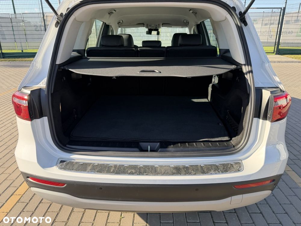 Mercedes-Benz GLB - 28