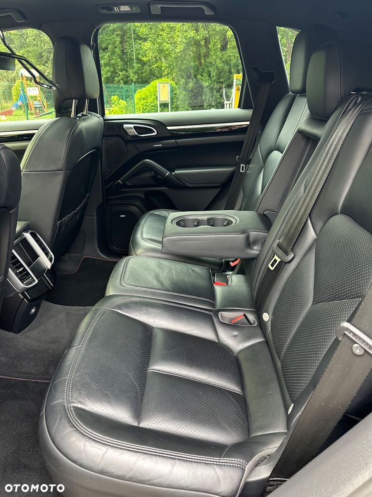 Porsche Cayenne Standard - 23