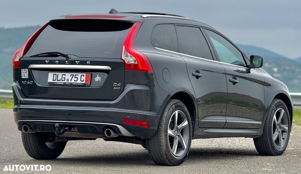 Volvo XC 60 D4AWD Start-Stop R-Design - 16
