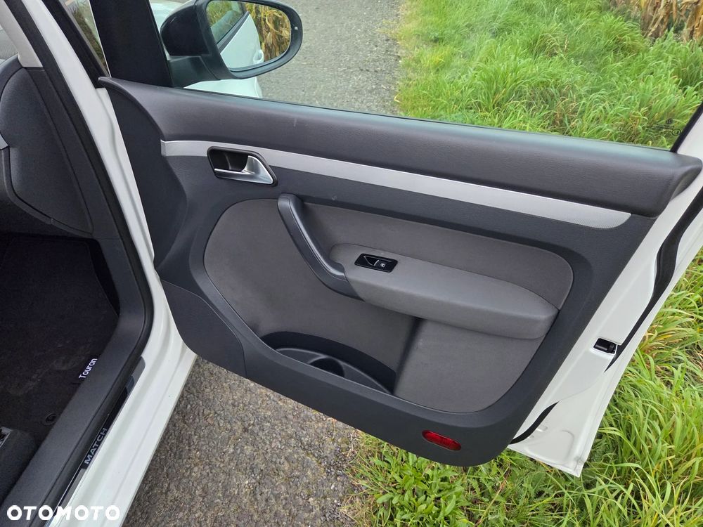 Volkswagen Touran 1.6 TDI DPF DSG MATCH - 19