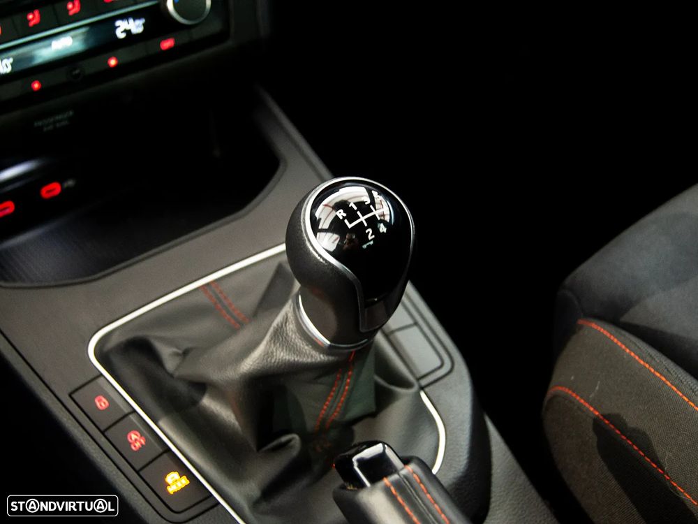 SEAT Ibiza 1.0 TSI FR - 30