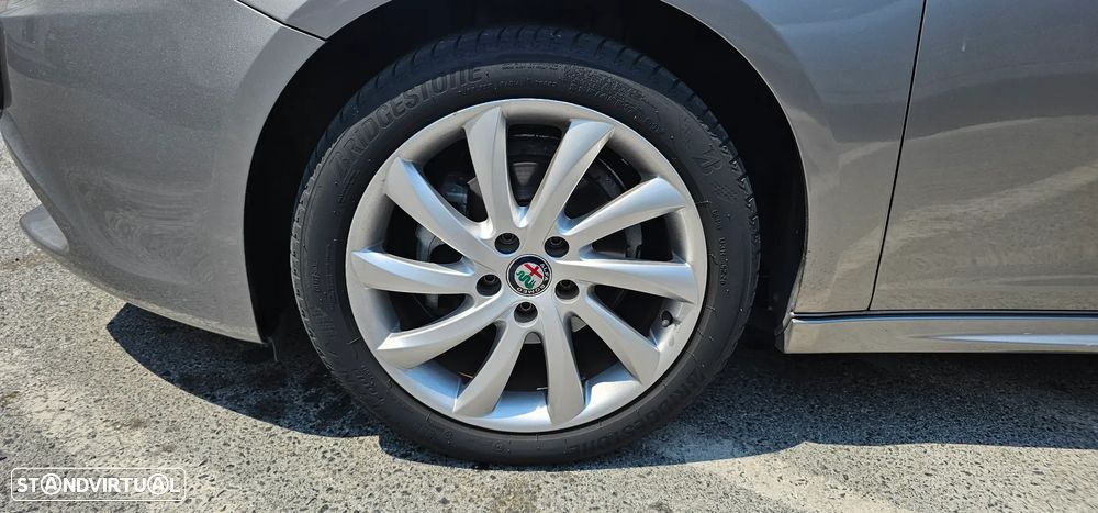 Alfa Romeo Giulietta 1.6 JTDM Distinctive 57X - 5