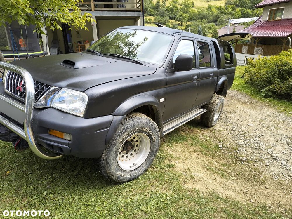 Mitsubishi L200 2.5 TD Intense - 9