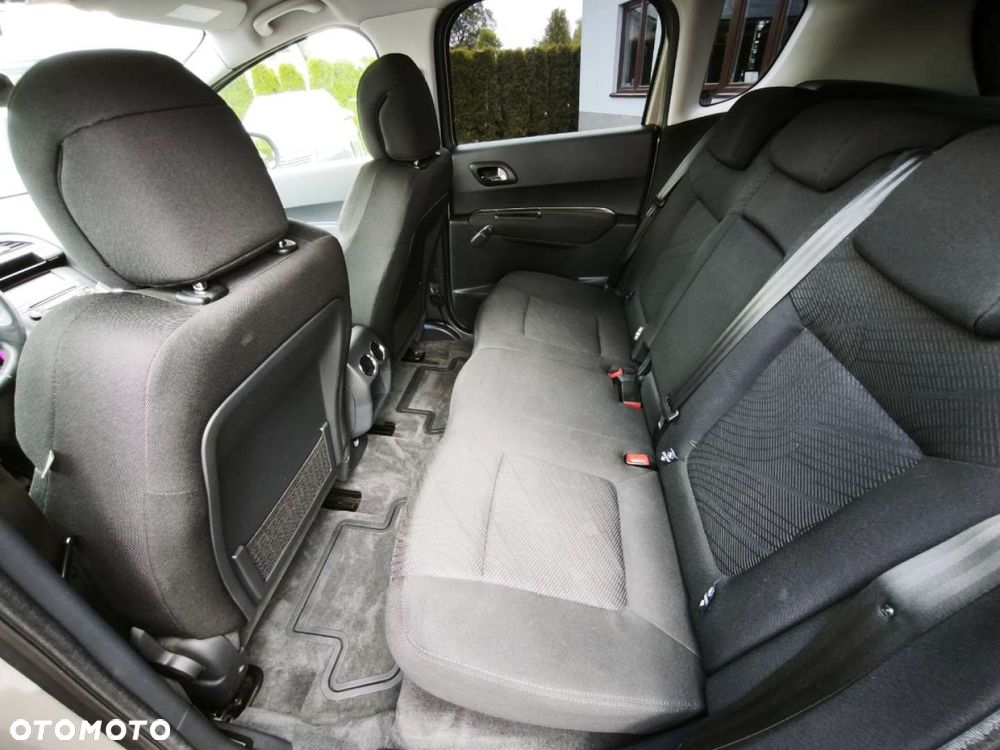 Peugeot 3008 - 12