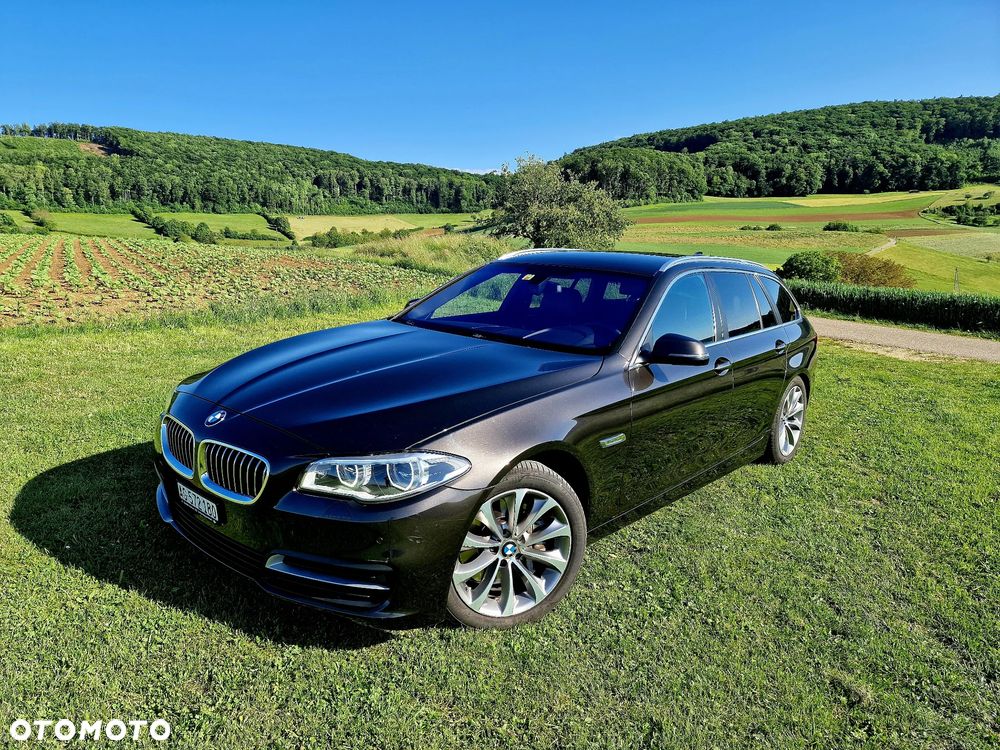 BMW Seria 5 530d Touring Luxury Line - 3